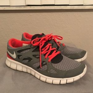 Size 10 Nike Free Run 2 ✔️